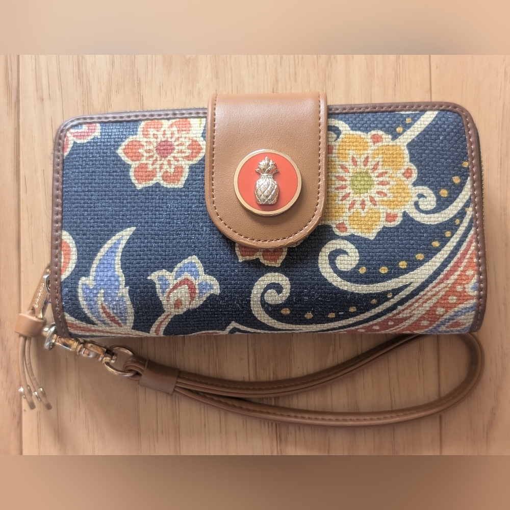 LAST CHANCE Spartina 449 Leather And Linen Floral Wallet Wristlet